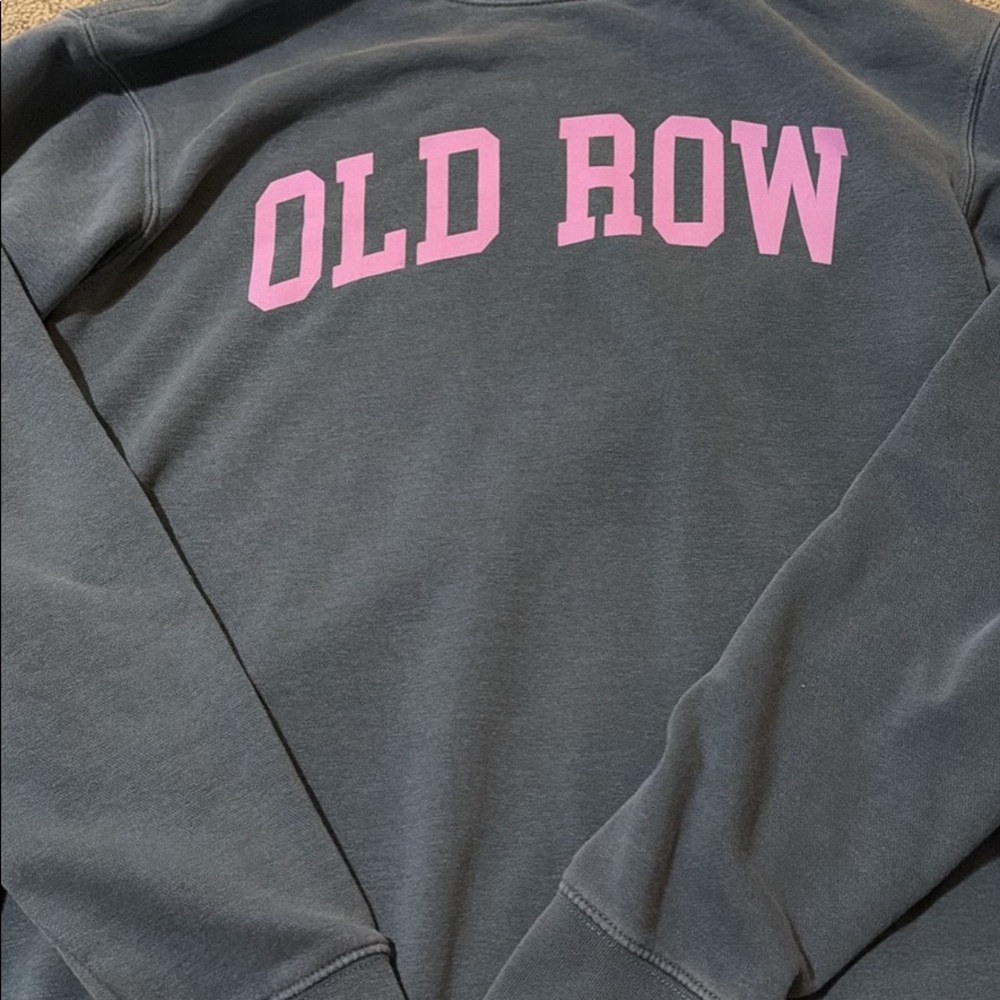 Old row pull over - image 1